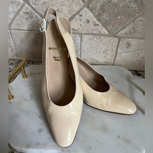 Bruno Magli Cream Patent Leather Sling Back Vintage Heels